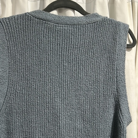 Cropped Collision Sweater Vest - Picture 4 of 5